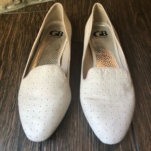 Gianni Bini Cream Suede Flats with Pearls 9.5